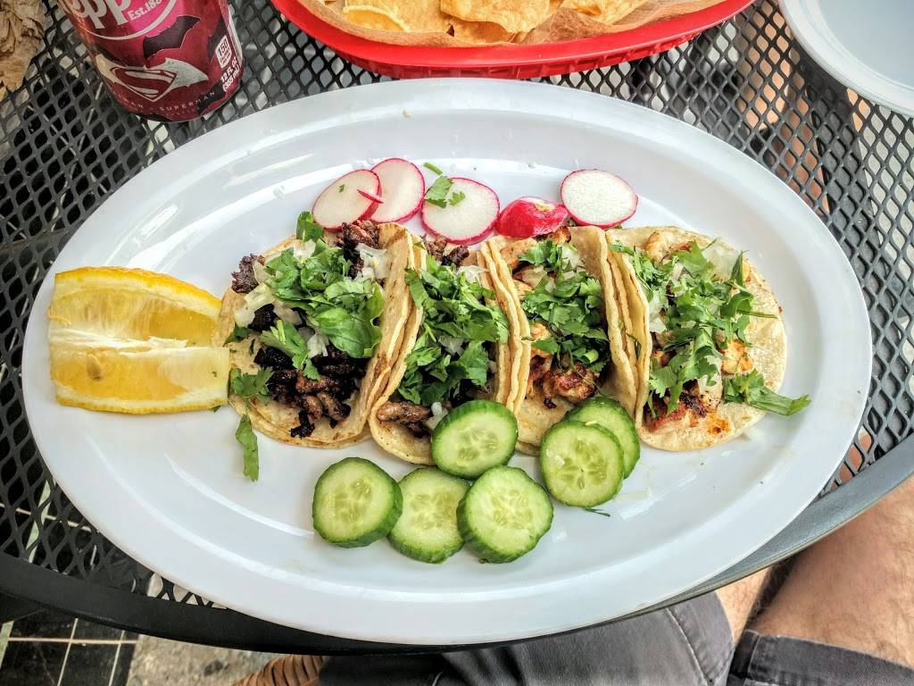 La Villa Cafe | restaurant | 4105 Chevy Chase Dr, Los Angeles, CA 90039, USA | 8183315243 OR +1 818-331-5243