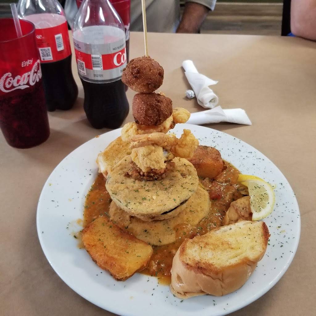 Cher Amies | restaurant | 15628 W Main St, Cut Off, LA 70345, USA | 9853253333 OR +1 985-325-3333