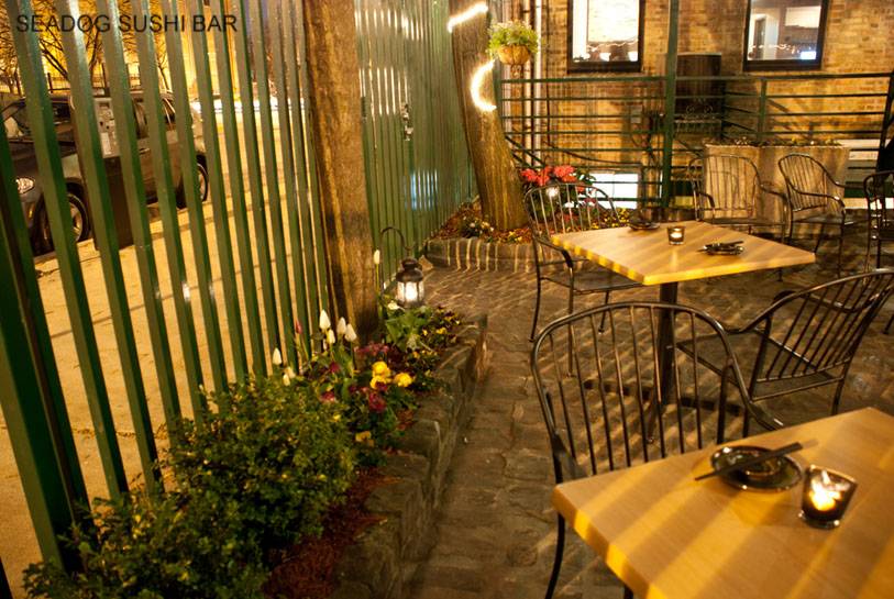 Seadog Sushi Bar | restaurant | 3344, 1500 W Division St, Chicago, IL 60642, USA | 7732358100 OR +1 773-235-8100
