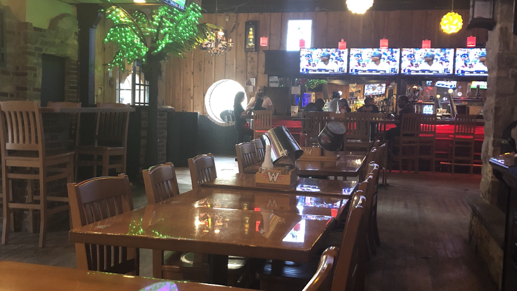 Wild Wing | restaurant | 249 Queen St E, Brampton, ON L6W 3H4, Canada | 9052169424 OR +1 905-216-9424