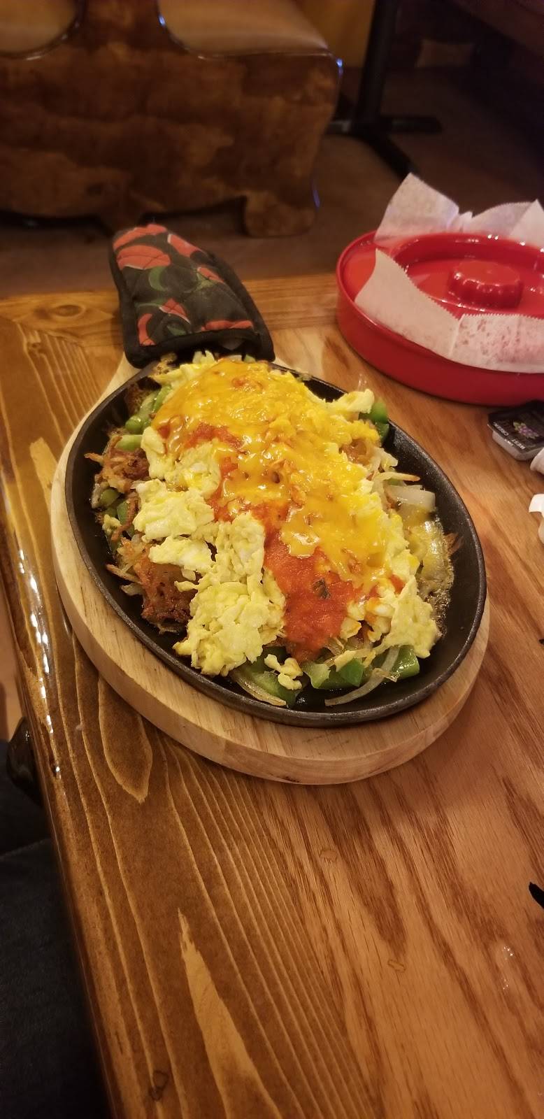 Los Tres Magueyes Cantina & Grill | restaurant | 2801 S General Bruce Dr, Temple, TX 76504, USA | 2544107058 OR +1 254-410-7058