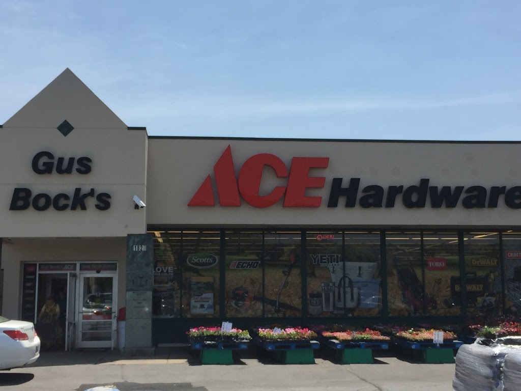 The Pavilion on 45th | shopping mall | 1800-1864 45th St, Munster, IN 46321, USA | 2199224554 OR +1 219-922-4554