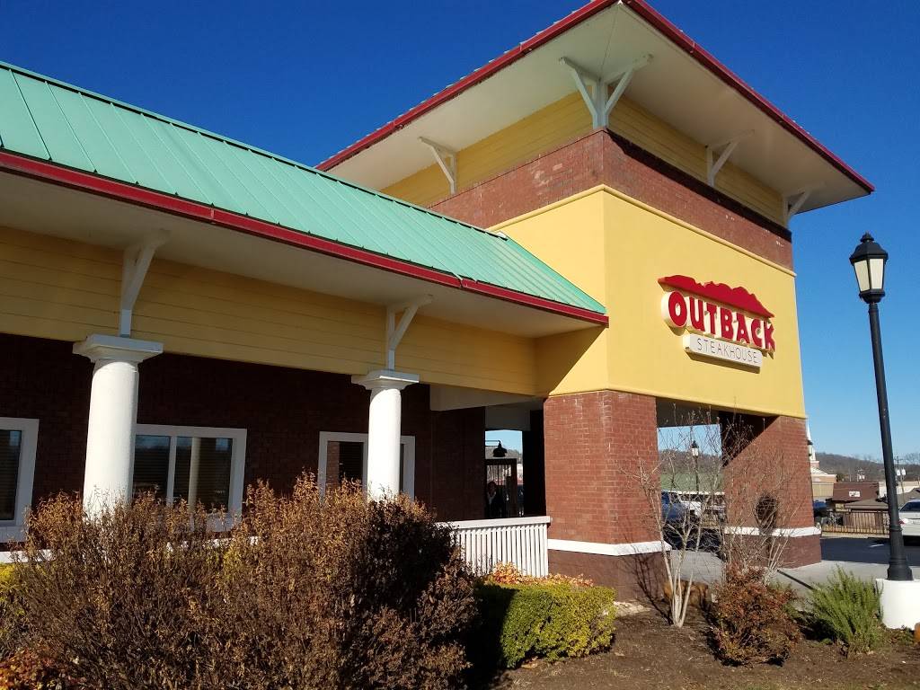 Outback Steakhouse | restaurant | 1705 Parkway, Sevierville, TN 37862, USA | 8654293085 OR +1 865-429-3085