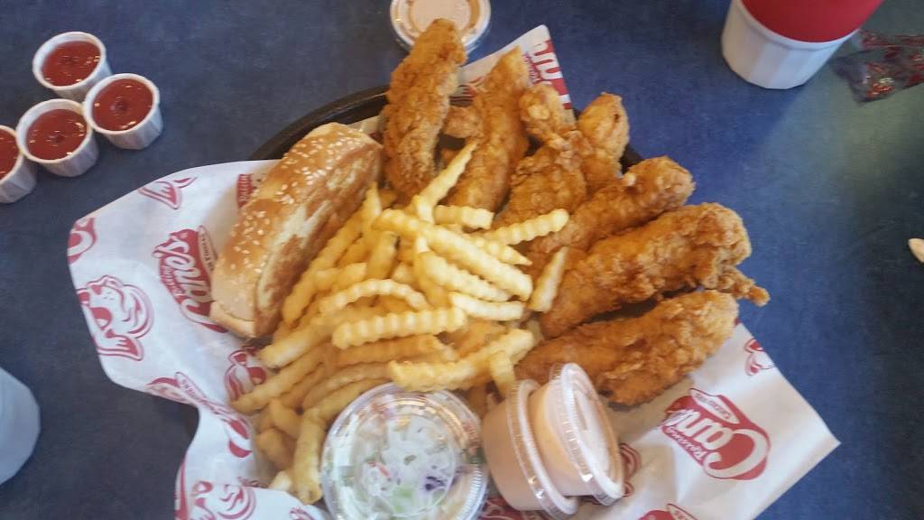 Raising Canes Chicken Fingers | meal takeaway | 1805 Emmet St N, Charlottesville, VA 22901, USA | 4342934331 OR +1 434-293-4331