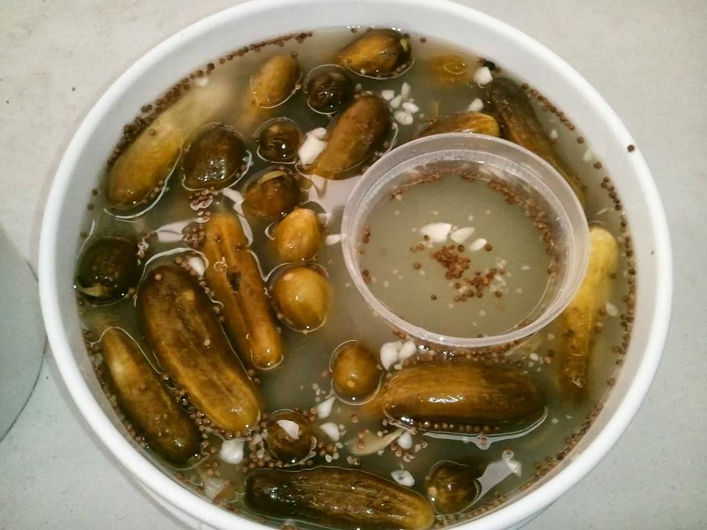 Brine Barrel | restaurant | 237 Partition St, Saugerties, NY 12477, USA | 8452465181 OR +1 845-246-5181