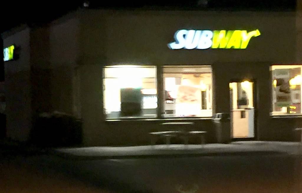 Subway | restaurant | 101 Grindstone Ct, Hinckley, MN 55037, USA | 3203846184 OR +1 320-384-6184