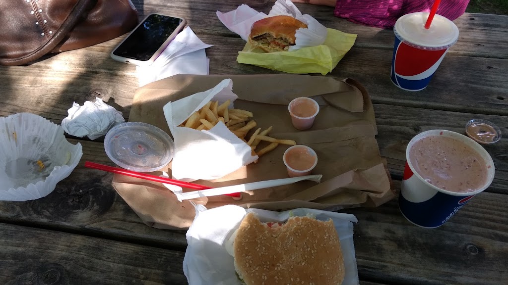 Stop & Go Drive Inn | restaurant | 2820 Fruitvale Blvd, Yakima, WA 98902, USA | 5094524641 OR +1 509-452-4641