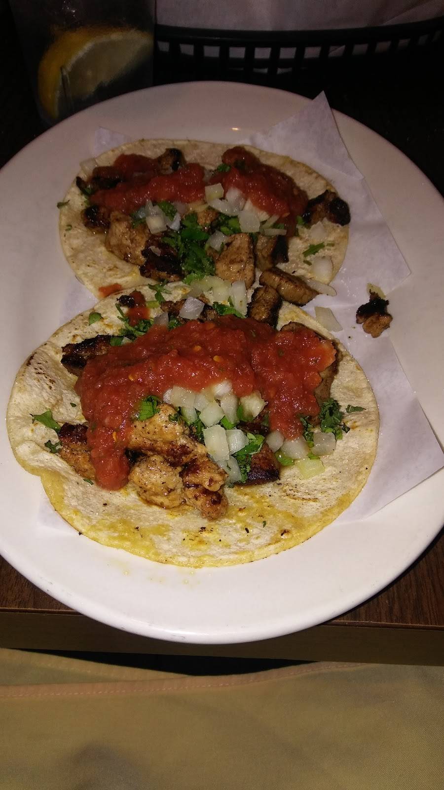 Cactus Cantina & Grill | restaurant | 2802 S Hydraulic Ave, Wichita, KS 67216, USA | 3165290238 OR +1 316-529-0238