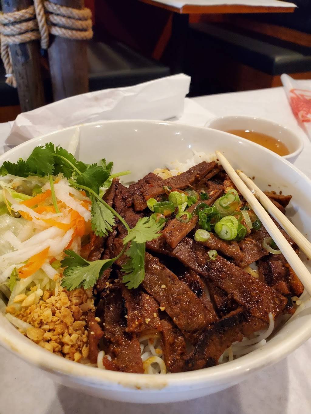 Reddy Claws | restaurant | 3234 S Wadsworth Blvd Unit #N, Lakewood, CO 80227, USA | 7204288212 OR +1 720-428-8212