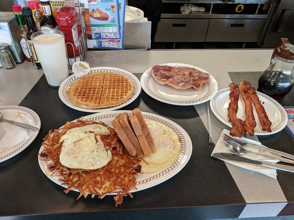 Waffle House | meal takeaway | 2725 Salt Springs Rd, Girard, OH 44420, USA | 3305301642 OR +1 330-530-1642