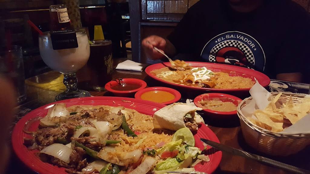 Salsa & Beer | restaurant | 11669 Sherman Way, North Hollywood, CA 91605, USA | 8185031220 OR +1 818-503-1220