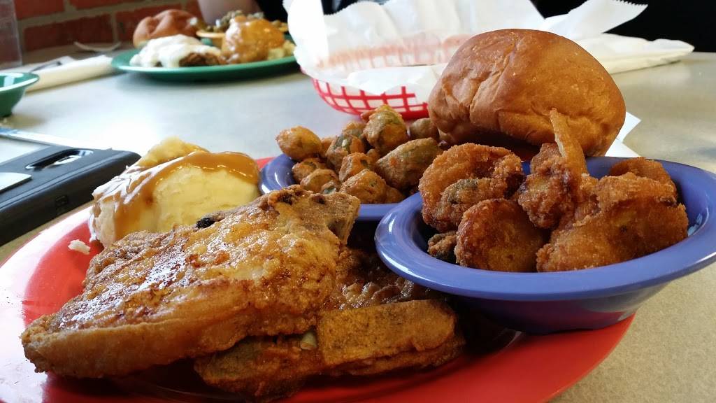 Victorias Country Cookin | restaurant | 1102 3rd Ave S, Myrtle Beach, SC 29577, USA | 8436265179 OR +1 843-626-5179