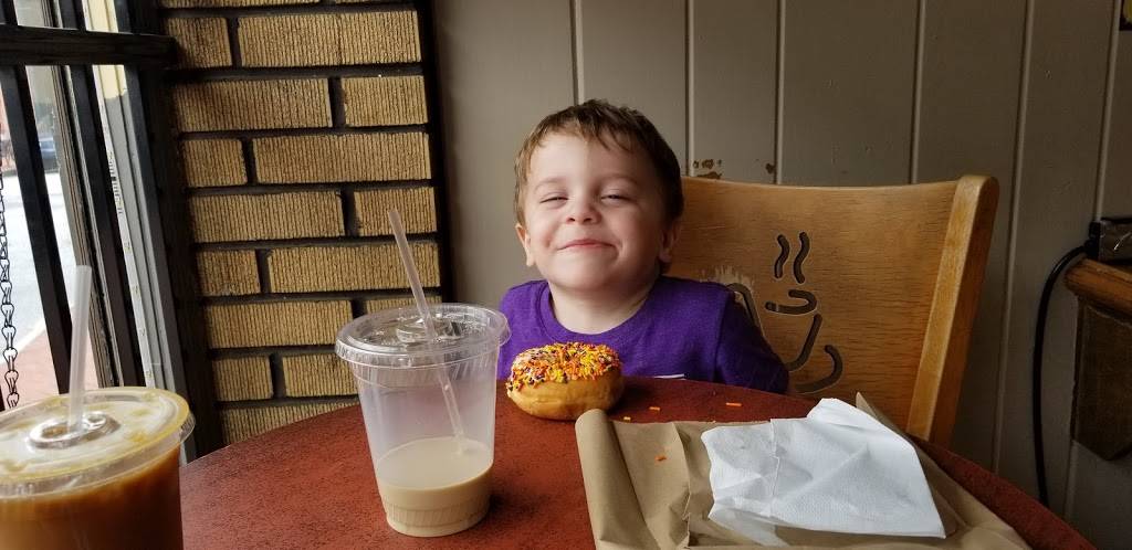 Fenns Coffee | cafe | 111 N Church St, West Chester, PA 19380, USA | 6104368104 OR +1 610-436-8104