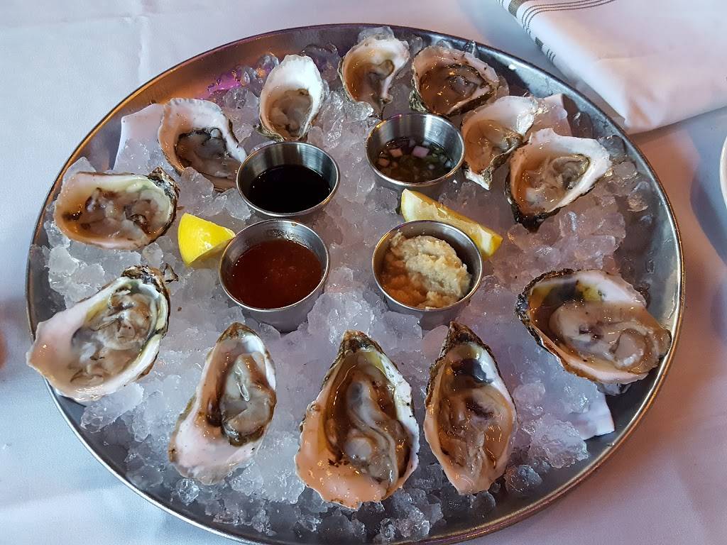 City Oyster | restaurant | 213 E Atlantic Ave, Delray Beach, FL 33444, USA | 5612720220 OR +1 561-272-0220