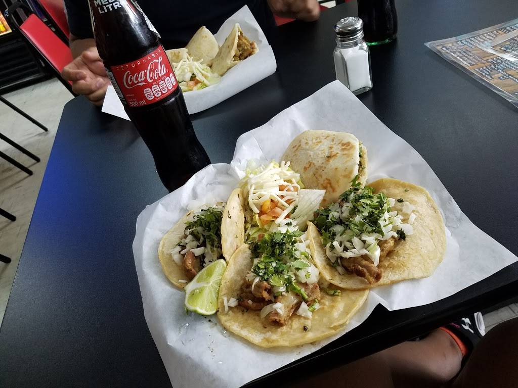 Pelons mini mart | restaurant | 4407 E Rosedale St, Fort Worth, TX 76105, USA | 6823120222 OR +1 682-312-0222