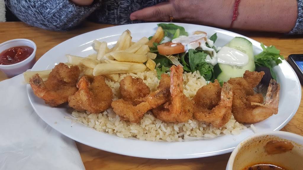 Los Aguachiles | restaurant | 7500 N Mesa St #107, El Paso, TX 79912, USA | 9155857588 OR +1 915-585-7588