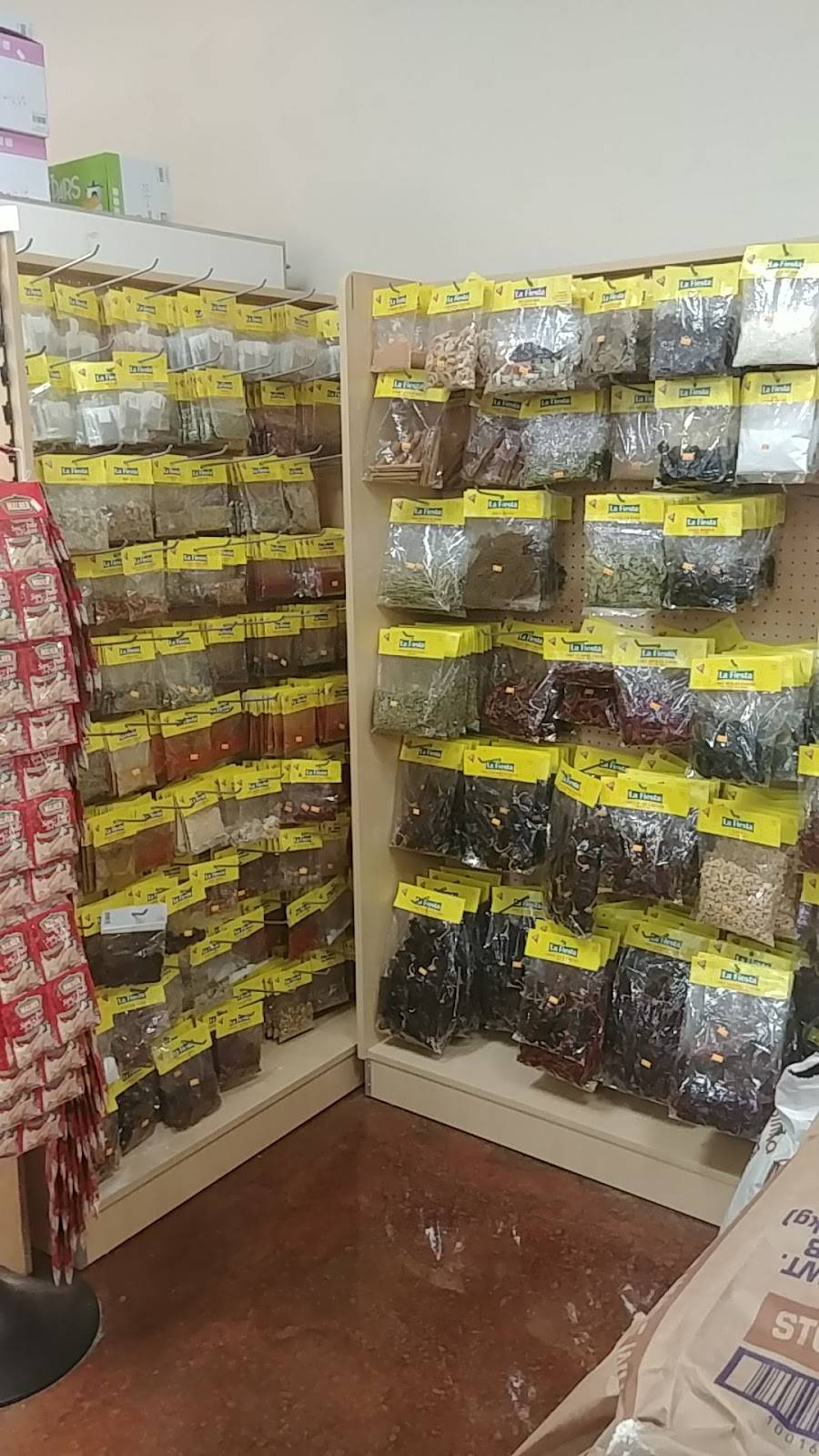 International Food Mart | restaurant | 2855 Logan St, Nashville, TN 37211, USA | 6153339651 OR +1 615-333-9651