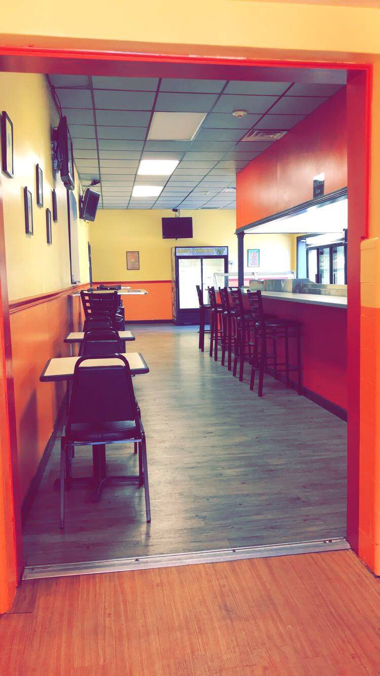 Slim Pickings RI | restaurant | 1755 Smith St, North Providence, RI 02911, USA | 4015599986 OR +1 401-559-9986