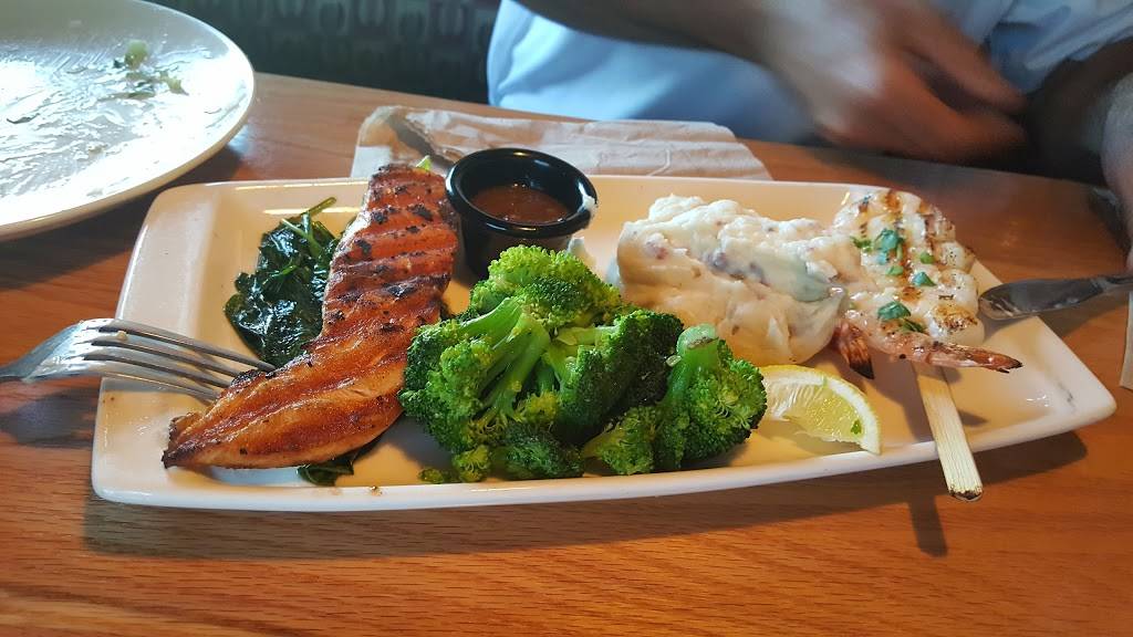 Applebees Grill + Bar | restaurant | 2450 Coolidge Rd, East Lansing, MI 48823, USA | 5173365926 OR +1 517-336-5926