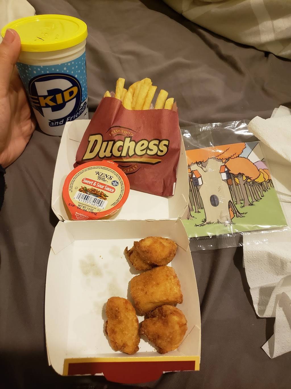 Duchess Family Restaurant | restaurant | 15 Meadow St, Naugatuck, CT 06770, USA | 2037239500 OR +1 203-723-9500