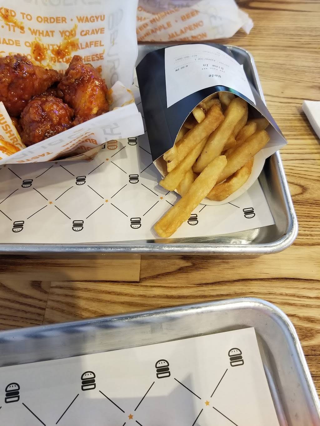 Burgers IM | restaurant | Unnamed Road, Bristol, TN 37620, USA | 4235734152 OR +1 423-573-4152