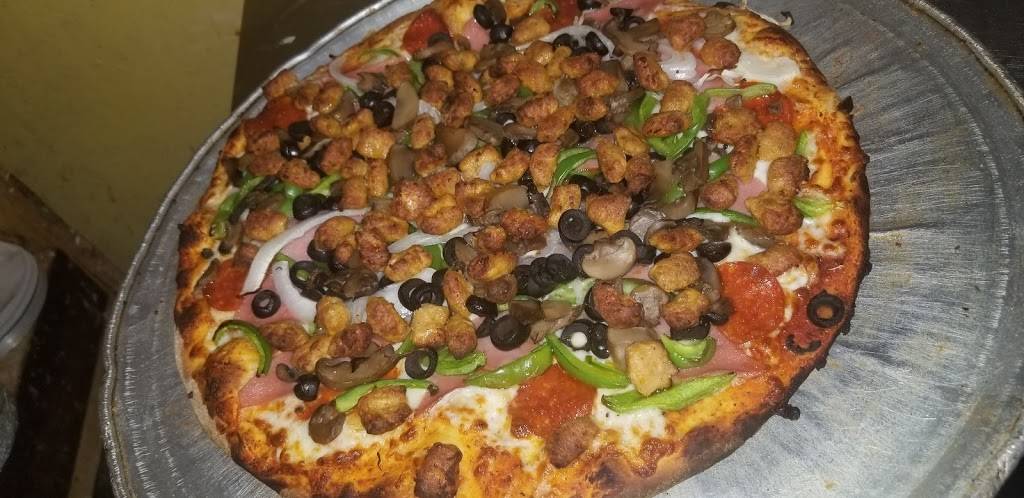 RHINOS PIZZERIA | restaurant | Av. Mutualismo 413, Zona Nte., 22000 Tijuana, B.C., Mexico | 016642697709 OR +52 664 269 7709