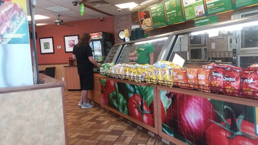 Subway Restaurants | restaurant | 7026 E Brainerd Rd, Chattanooga, TN 37421, USA | 4234996303 OR +1 423-499-6303