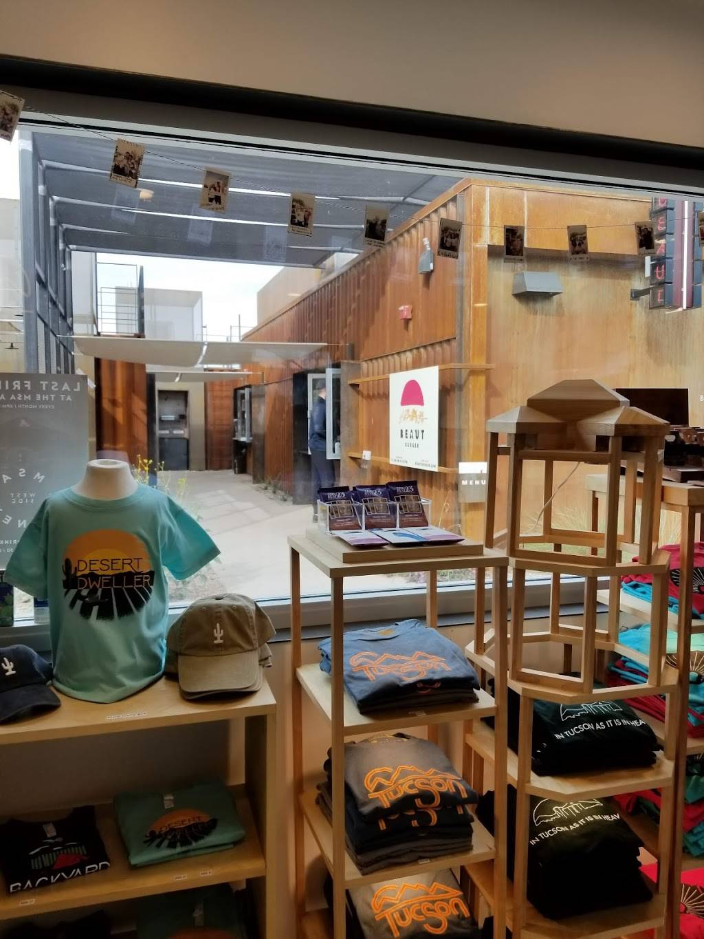 Beaut Burger | restaurant | 267 South Avenida del Convento, Tucson, AZ 85745, USA | 5203445907 OR +1 520-344-5907