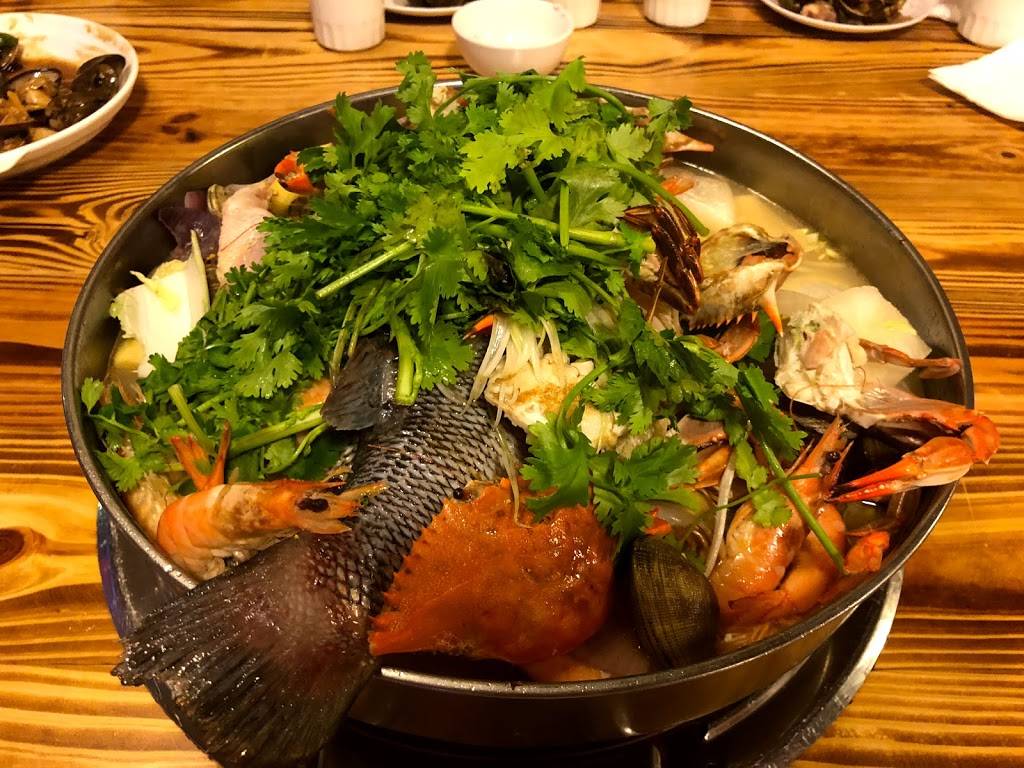 Shun Deck | restaurant | 2332 86th St, Brooklyn, NY 11214, USA | 9179339779 OR +1 917-933-9779