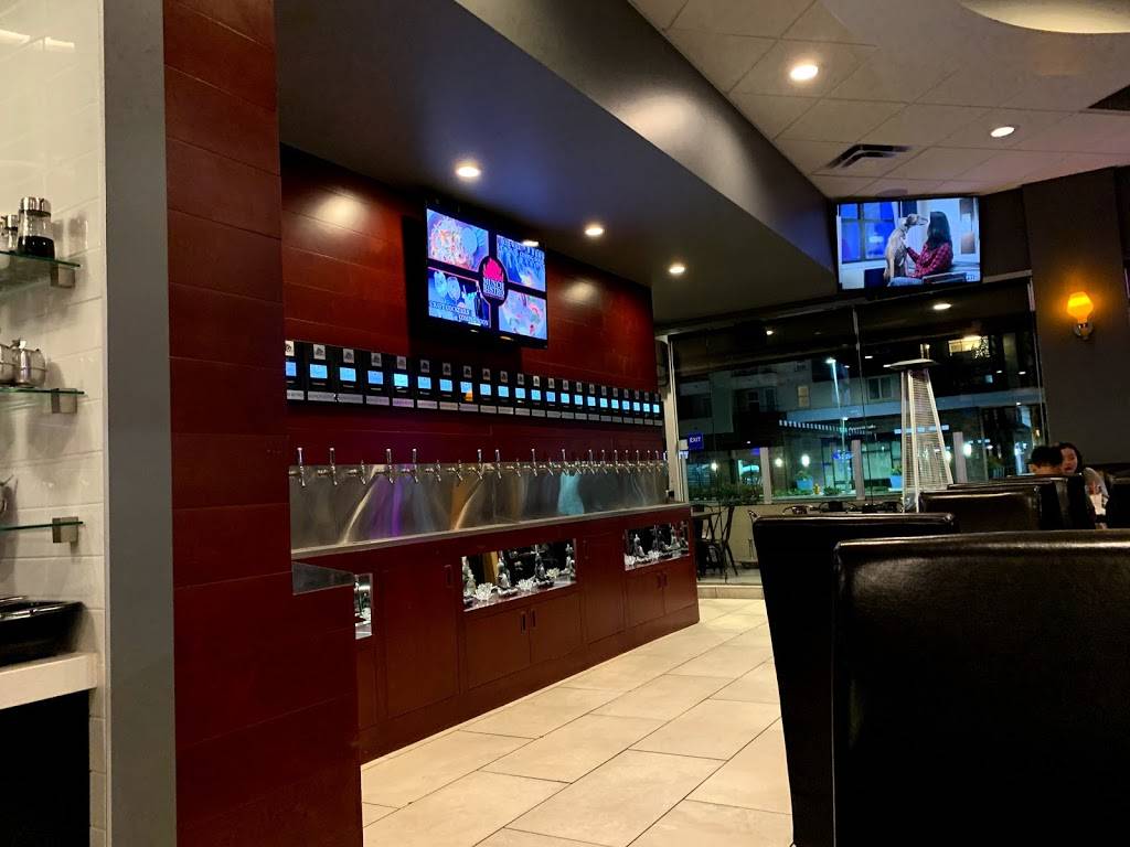 Munch Bistro - Thai With A Twist | restaurant | 18541A Beach Blvd, Huntington Beach, CA 92648, USA | 7143696100 OR +1 714-369-6100