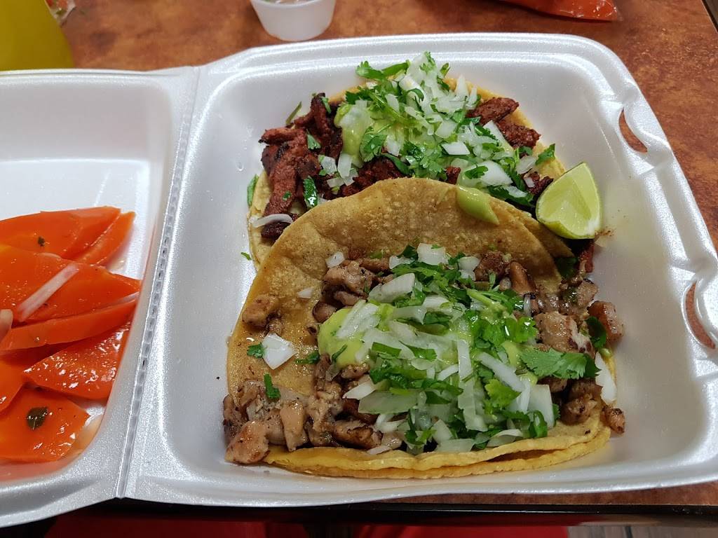 Los Jilbertos Taco Shop Temecula | restaurant | 4821, 30571 Temecula Pkwy, Temecula, CA 92592, USA | 9516766101 OR +1 951-676-6101