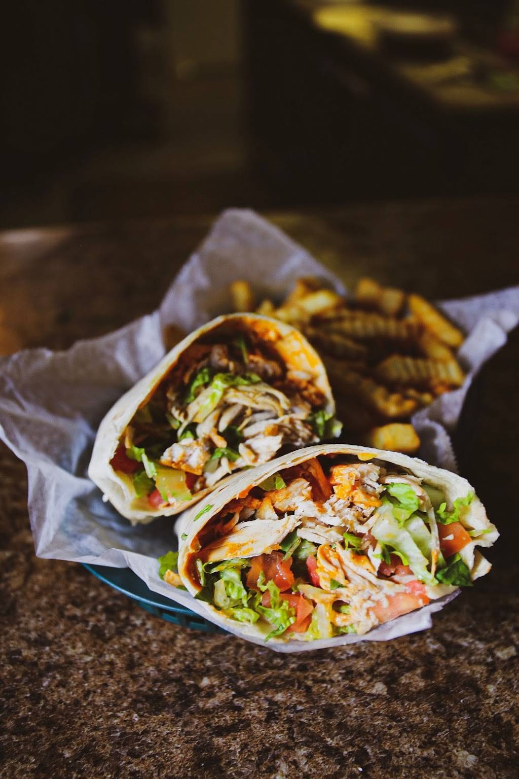 Pirates Patio and Galley | night club | 2 Walnut St, Old Orchard Beach, ME 04064, USA | 2079340031 OR +1 207-934-0031