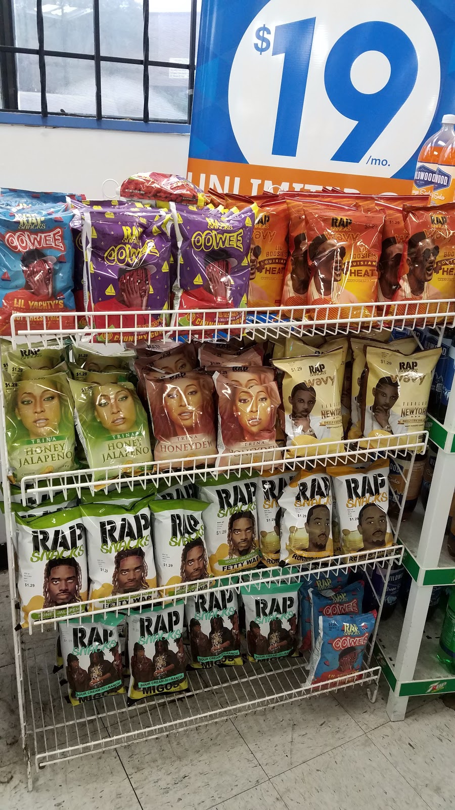 Southside Food and Deli | restaurant | 3300 Chicago Ave, Minneapolis, MN 55407, USA | 6128237980 OR +1 612-823-7980