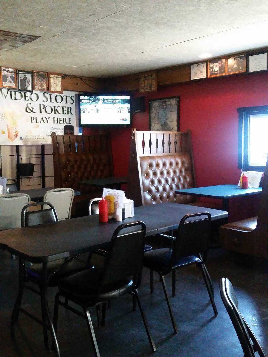 Franks Sundown & Corner Kitchen | restaurant | 130 Old U.S. 50 E, Beckemeyer, IL 62219, USA | 6182278251 OR +1 618-227-8251