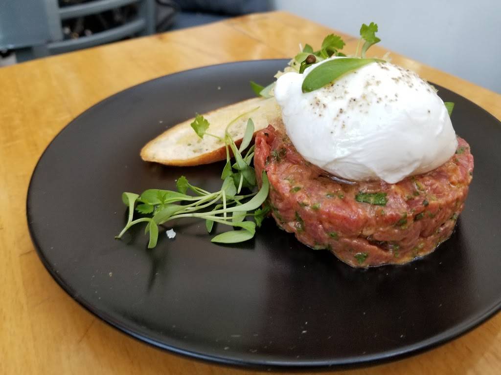 Le Bureau Bar Tapas | restaurant | 1642 Rue Notre-Dame Ouest, Montréal, QC H3J 1M1, Canada | 5149031642 OR +1 514-903-1642