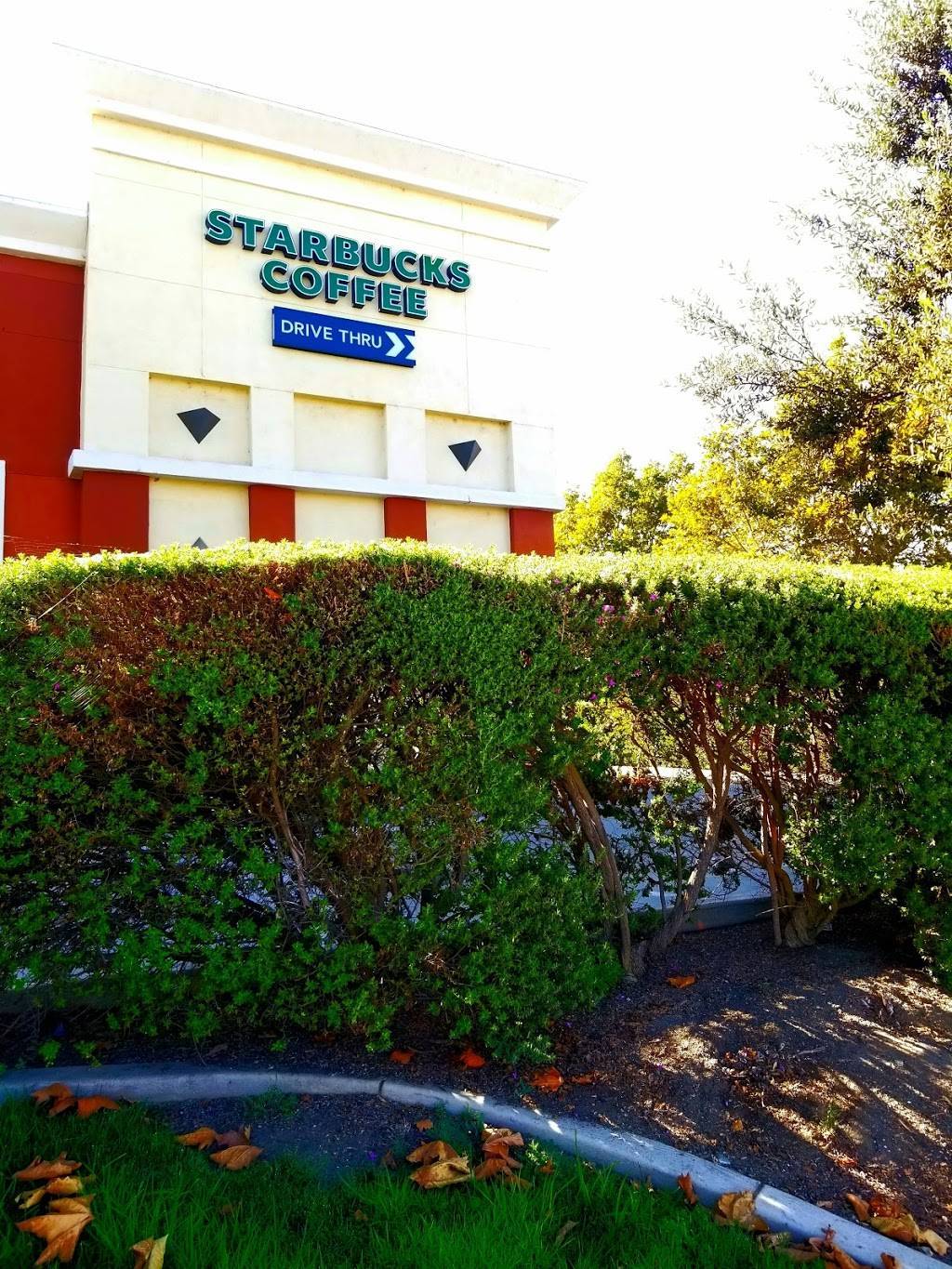 Starbucks | cafe | 15463 Fairfield Ranch Rd A, Chino Hills, CA 91709, USA | 9095975284 OR +1 909-597-5284