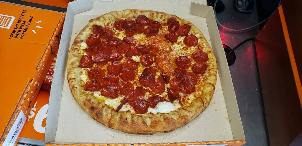 Little Caesars Pizza | meal takeaway | 14111 Newport Ave, Tustin, CA 92780, USA | 7148327521 OR +1 714-832-7521