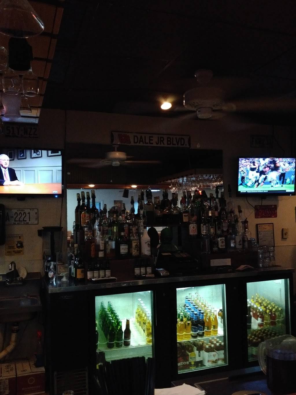 Carters Steak & Seafood | restaurant | 8350 SC-9, Inman, SC 29349, USA | 8645921717 OR +1 864-592-1717