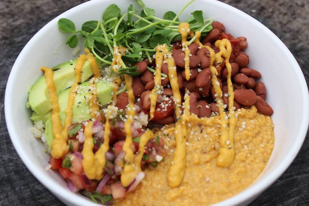 Ezras Enlightened Cafe | restaurant | 6516 Ferguson St, Indianapolis, IN 46220, USA | 3172553972 OR +1 317-255-3972