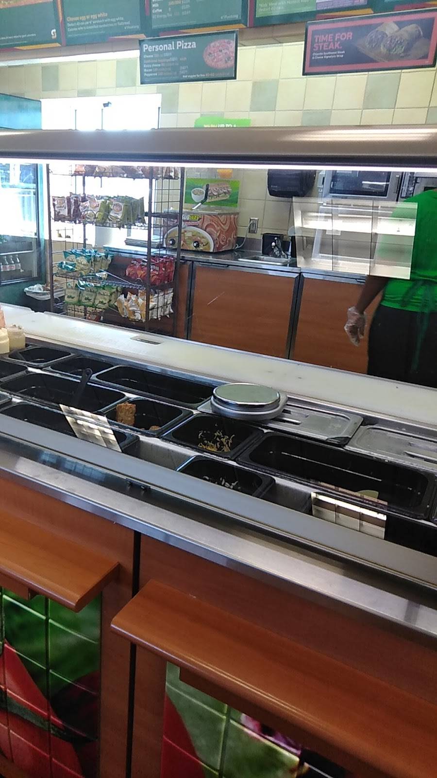 Subway Restaurants | restaurant | 4963 Natural Bridge Ave, St. Louis, MO 63115, USA | 3143897827 OR +1 314-389-7827