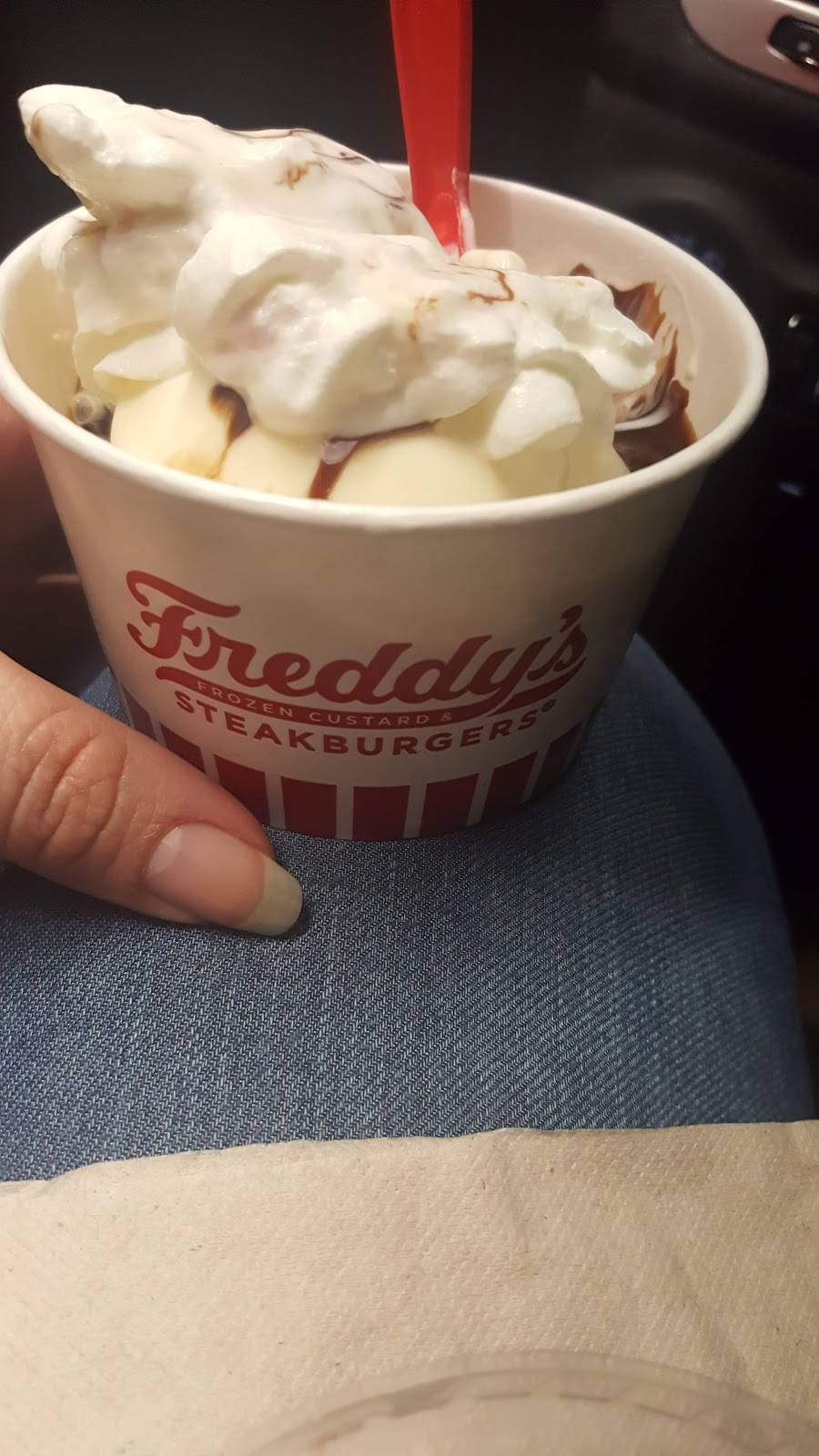 Freddys Frozen Custard & Steakburgers | restaurant | 211 North, US-75, Denison, TX 75020, USA | 9034620224 OR +1 903-462-0224
