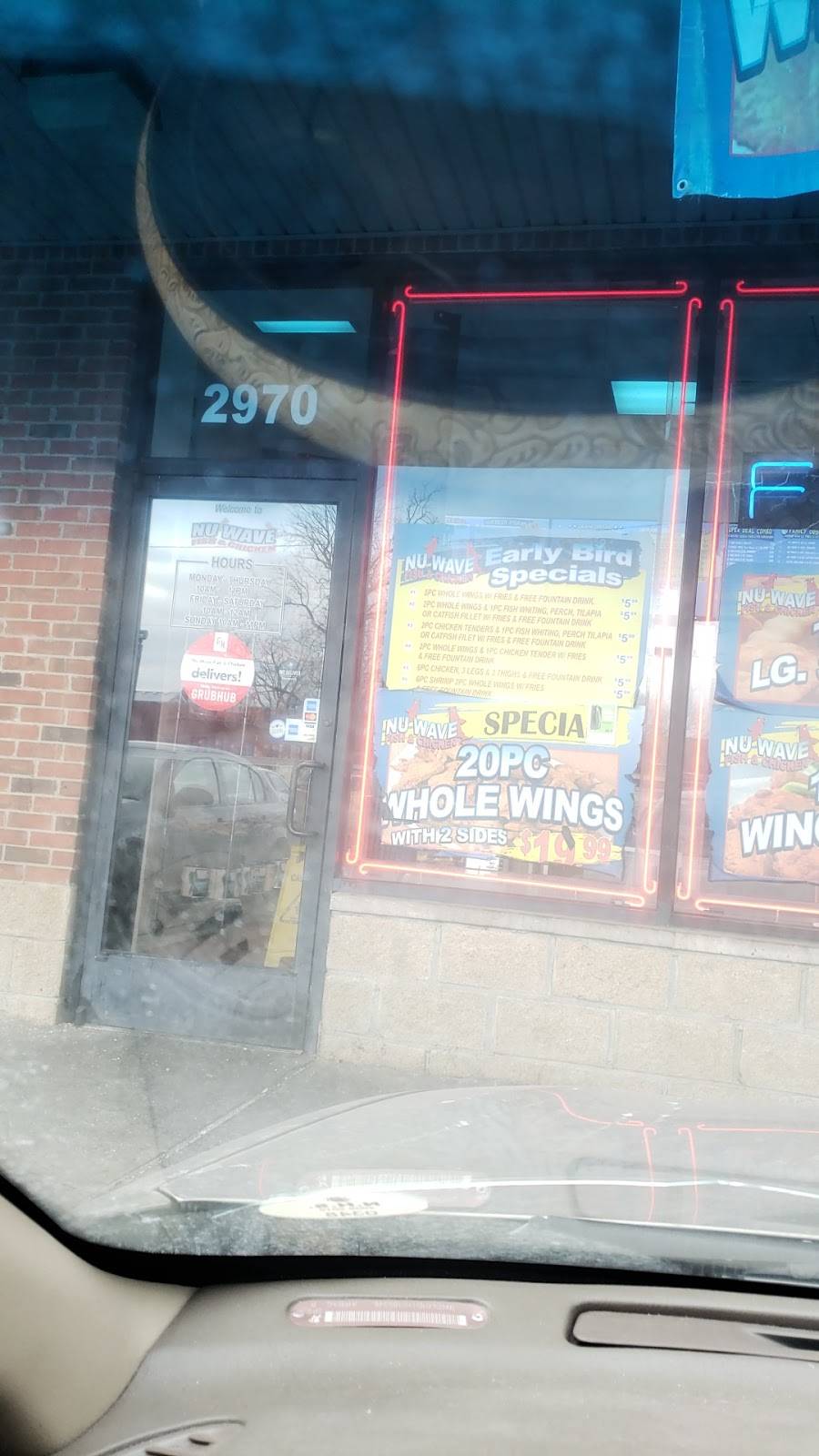 Nu Wave Fish & Chicken | restaurant | 2970 W Davison St, Detroit, MI 48238, USA | 3138689000 OR +1 313-868-9000