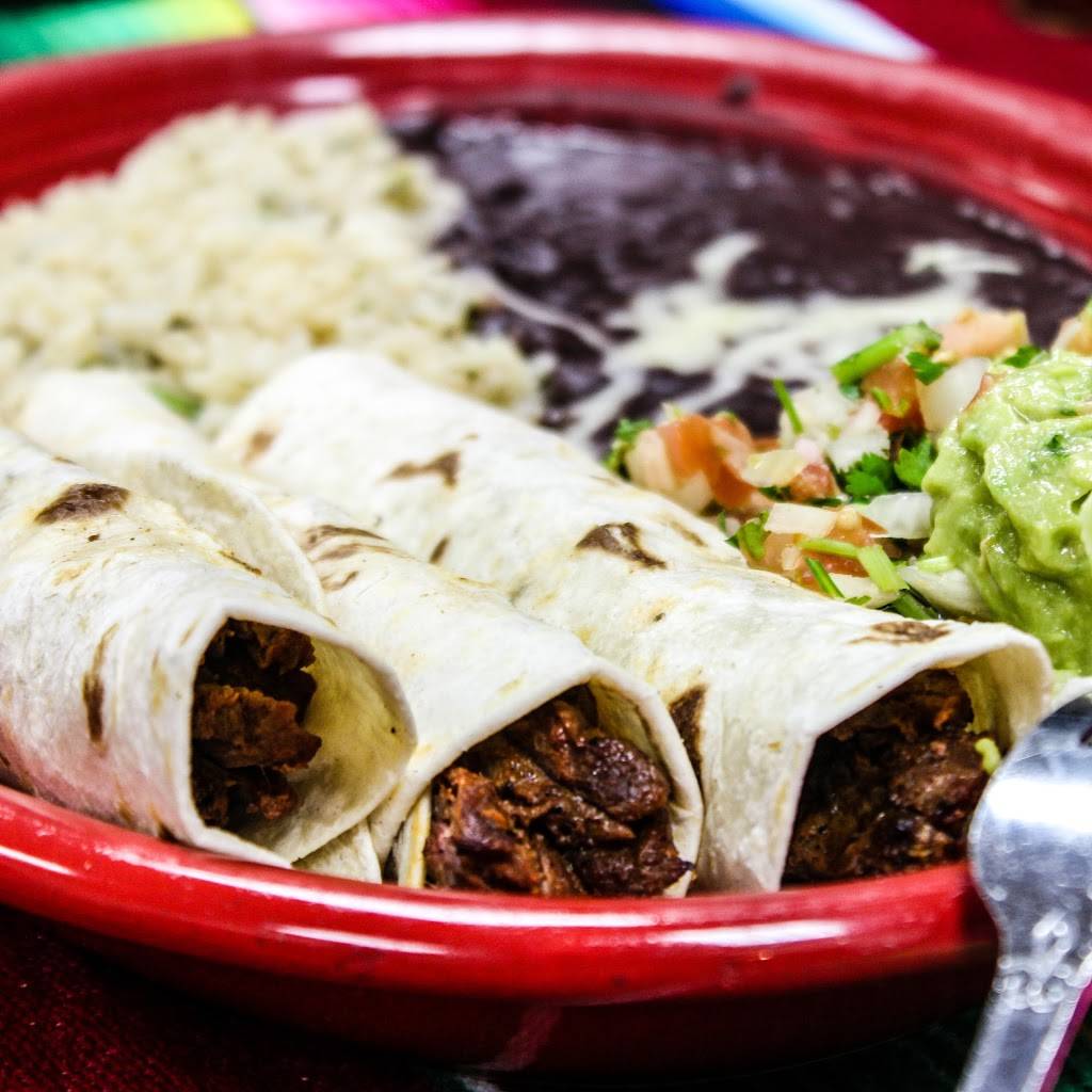 Nicos Cocina | restaurant | 3065 N Josey Ln #24, Carrollton, TX 75007, USA | 9723953663 OR +1 972-395-3663