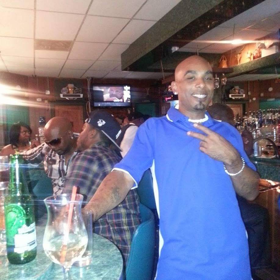 Peace of Mind Pub & Eatery | restaurant | 5500 Emerson Way, Indianapolis, IN 46226, USA | 3174058475 OR +1 317-405-8475