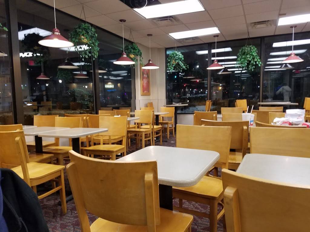 Wendys | restaurant | 1034 Hempstead Turnpike, Franklin Square, NY 11010, USA | 5164886423 OR +1 516-488-6423