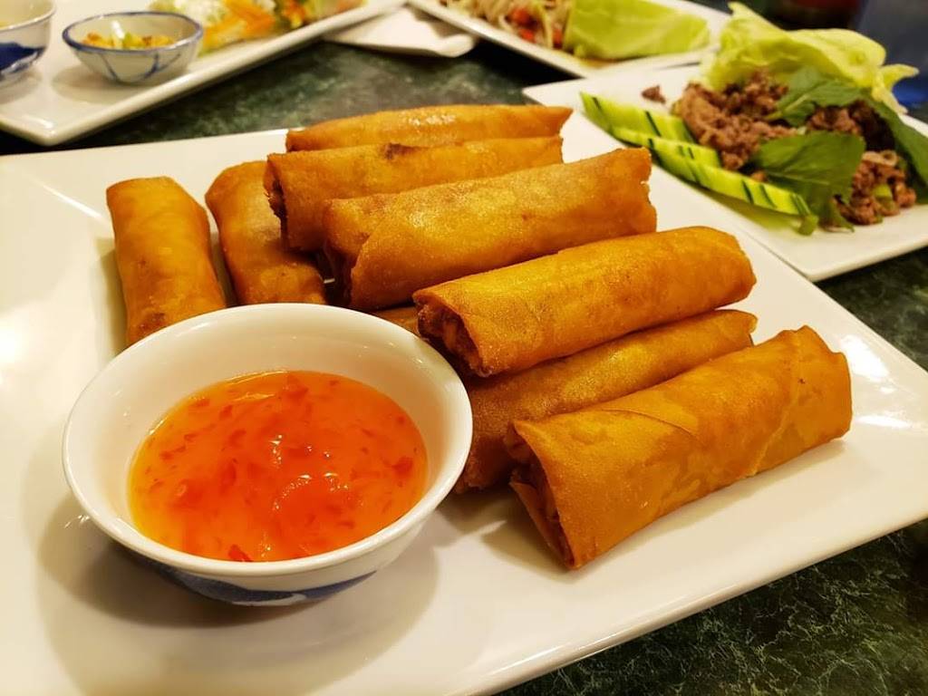 Lao Kitchen | restaurant | 1137 Broadway, Rockford, IL 61104, USA | 7797743043 OR +1 779-774-3043