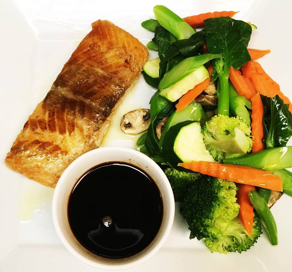 Seaside Pho & Grill | restaurant | 1005 Rosecrans St #101, San Diego, CA 92106, USA | 6194879844 OR +1 619-487-9844