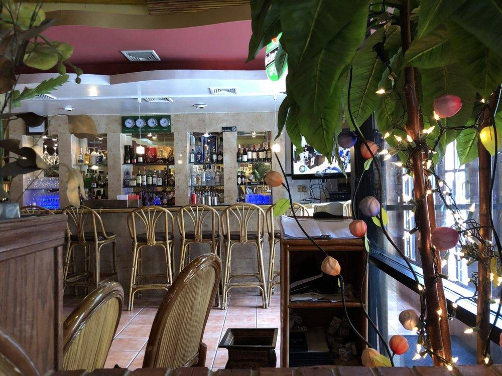 Vietnam Palace | restaurant | 222 N 11th St, Philadelphia, PA 19107, USA | 2155929596 OR +1 215-592-9596