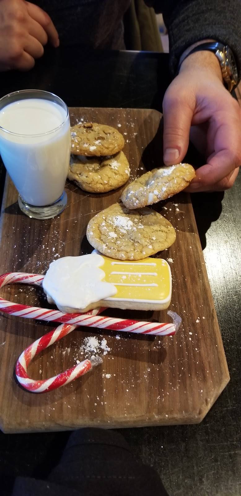 Ganlys Irish Pub & Restaurant | restaurant | 500 Brownsville Rd, Sinking Spring, PA 19608, USA | 6106782000 OR +1 610-678-2000