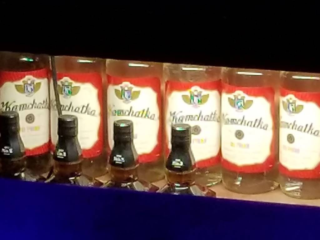 Smedleys Bar & Grill | restaurant | 17004 Lorain Ave, Cleveland, OH 44111, USA | 2169410124 OR +1 216-941-0124